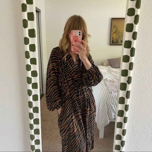 & Other Stories Tiger Print Dress - Picture 3 of 8